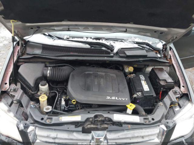 Dodge Grand Caravan Image 6