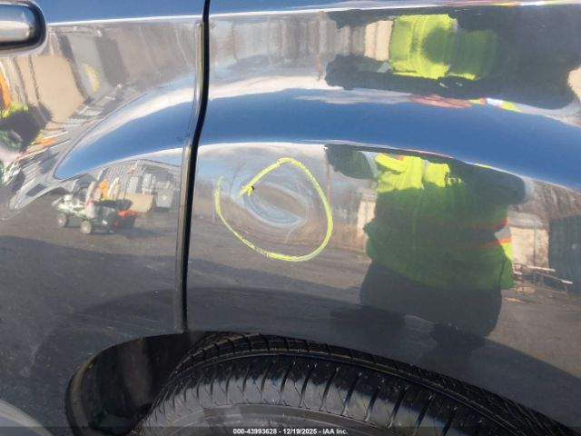 Chevrolet Equinox 2lt Image 9