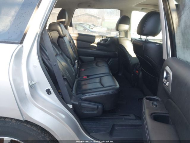 Nissan Pathfinder Sl Image 8