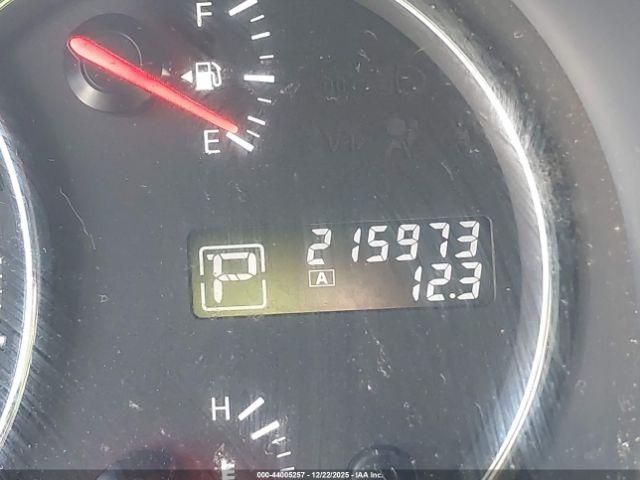 Nissan Maxima Image 12