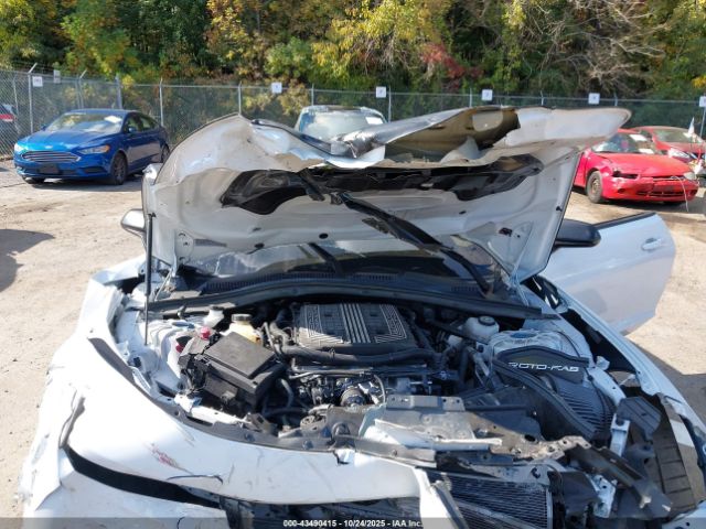 Chevrolet Camaro Rwd  Zl1 Image 14