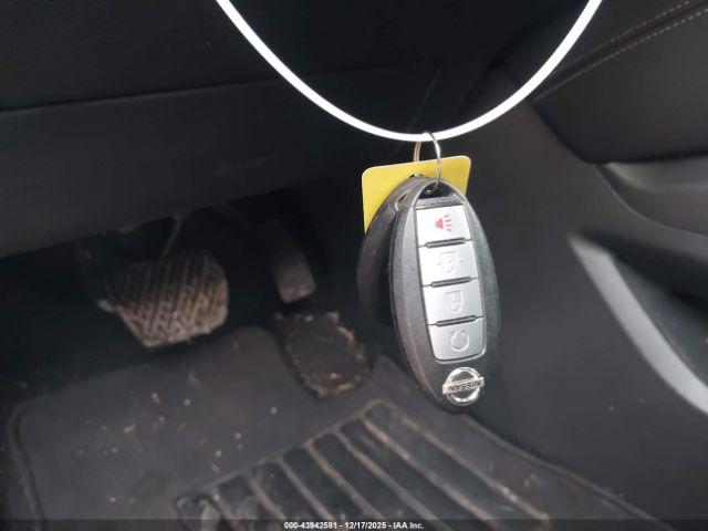 Nissan Murano Sv Image 4