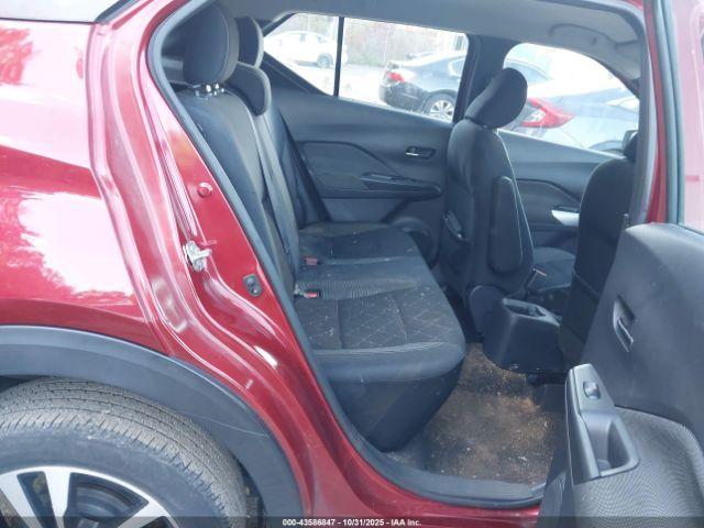 Nissan Kicks Sv Image 3