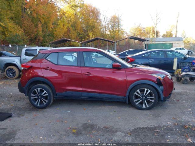 Nissan Kicks Sv Image 11