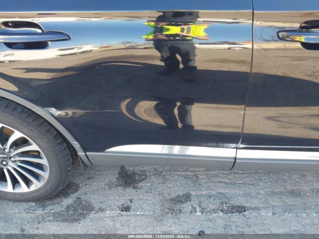 Lincoln Aviator Standard Image 11