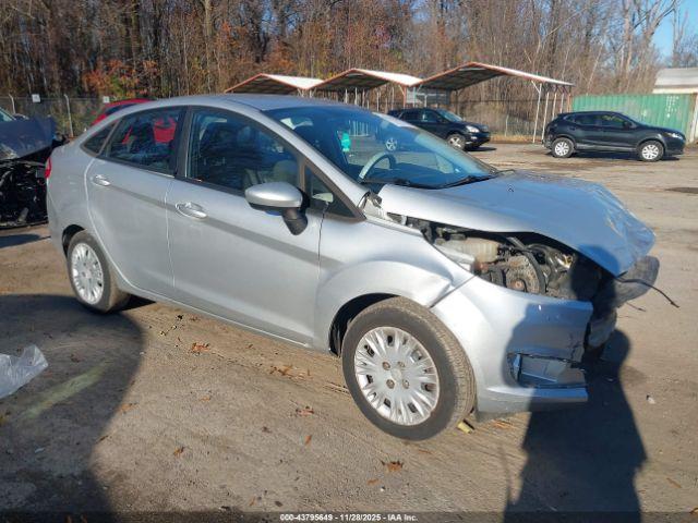  Salvage Ford Fiesta