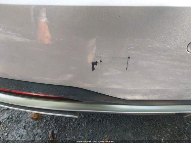 Audi A5 Premium 40 Tfsi Quattro S Tronic Image 4