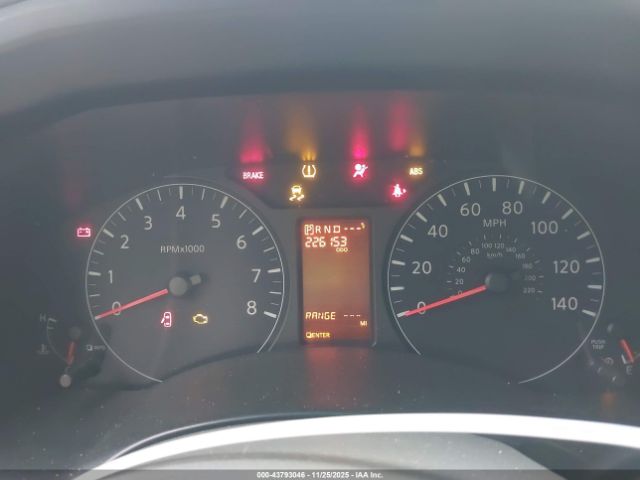 Nissan Nv Sl V8 Image 17