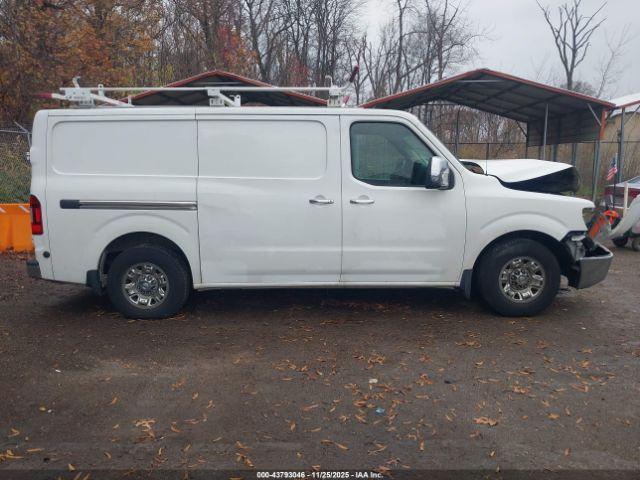 Nissan Nv Sl V8 Image 10