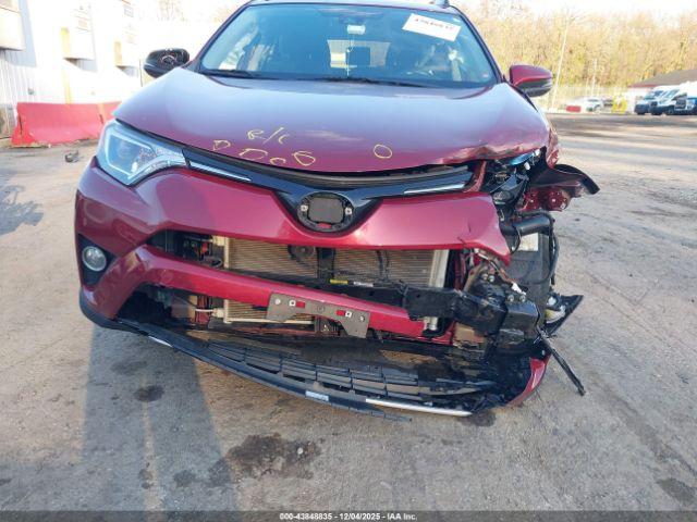 Toyota RAV4 Xle Image 3