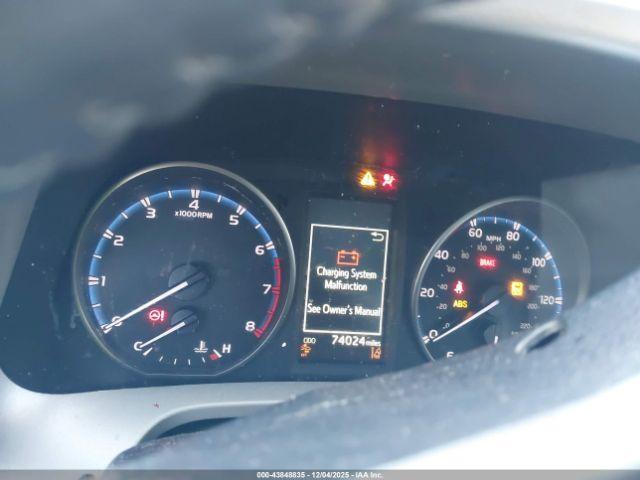 Toyota RAV4 Xle Image 16