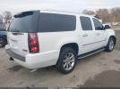 GMC Yukon Denali Image 3