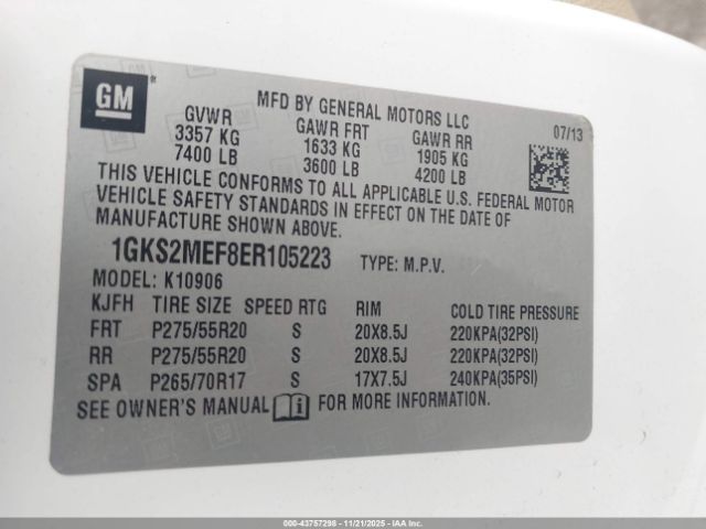 GMC Yukon Denali Image 7