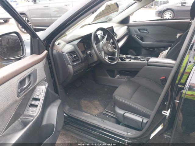 Nissan Rogue S Intelligent Awd Image 2