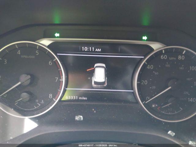 Nissan Rogue S Intelligent Awd Image 12