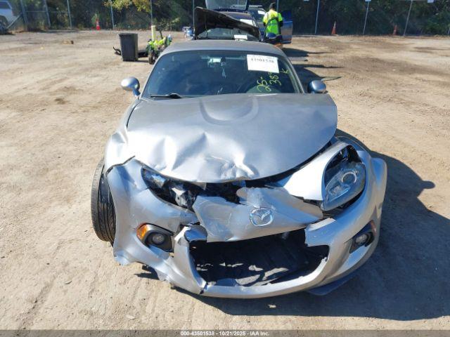 Mazda MX-5 Miata Grand Touring Image 4