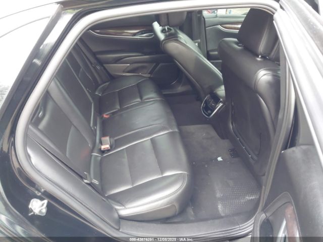 Cadillac XTS Luxury Image 8