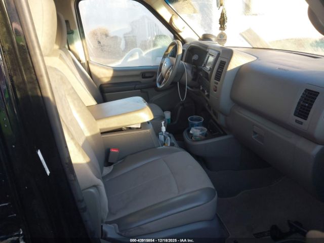 Nissan Nv Sv V6 Image 10