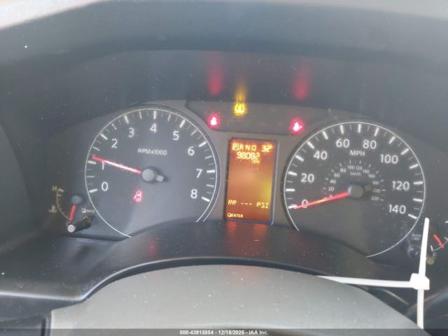 Nissan Nv Sv V6 Image 11