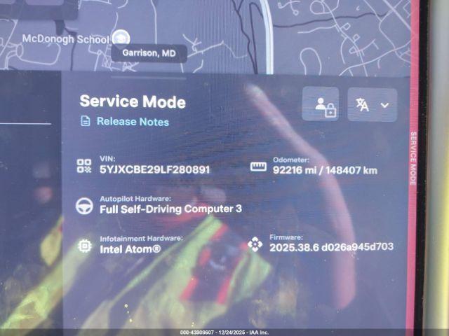 Tesla Model X Image 14