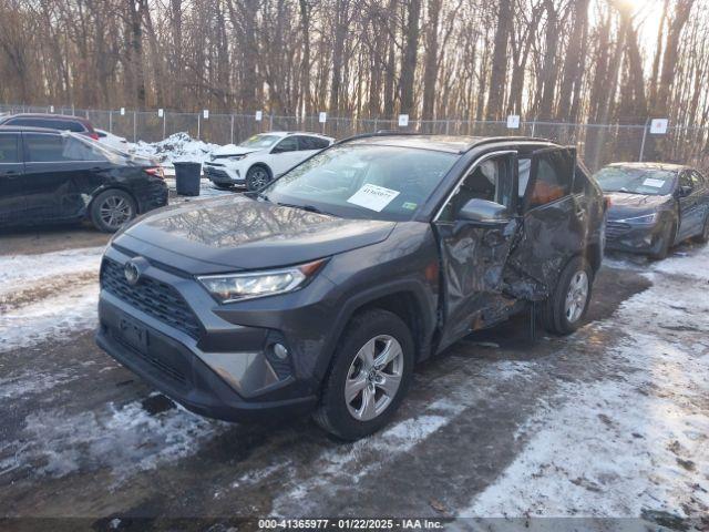 Toyota RAV4 Xle Image 15