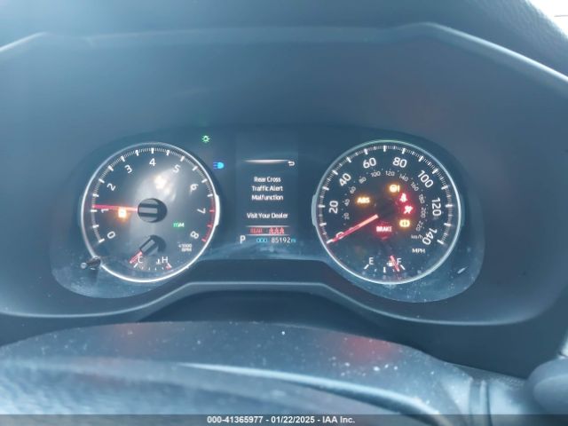 Toyota RAV4 Xle Image 5