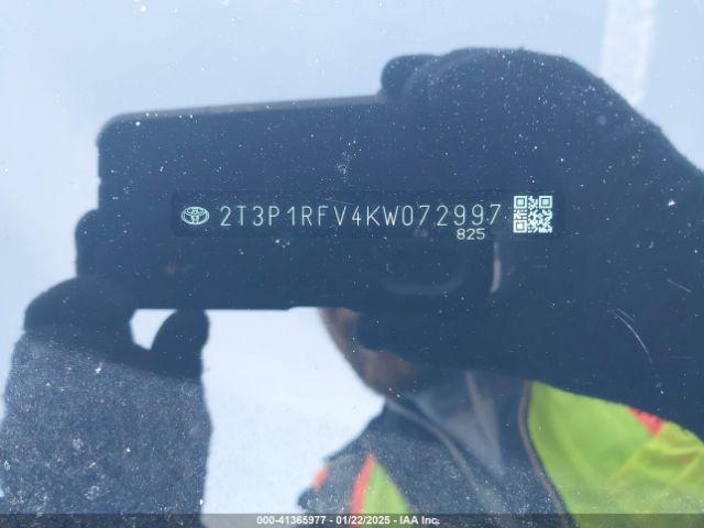 Toyota RAV4 Xle Image 8