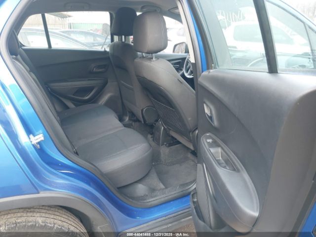 Chevrolet Trax 1ls Image 12