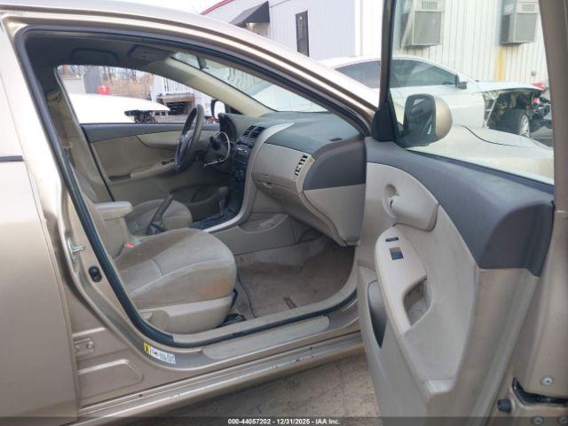 Toyota Corolla Le Image 2