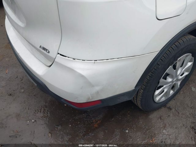 Nissan Rogue S Image 9