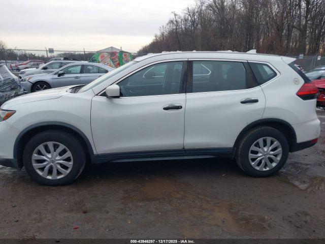 Nissan Rogue S Image 10