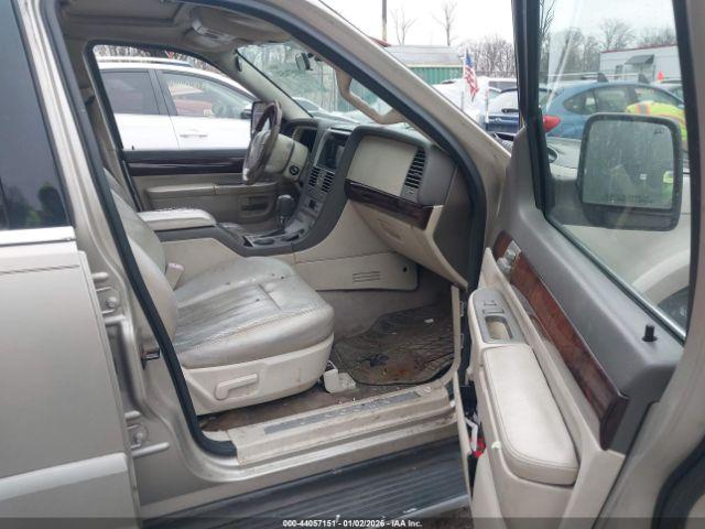 Lincoln Aviator Image 9