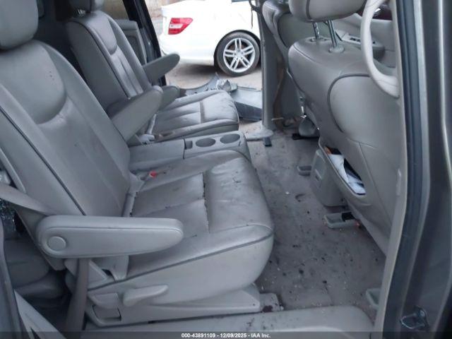 Nissan Quest Sl Image 4