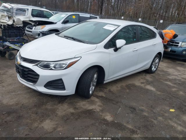 Chevrolet Cruze Ls Image 4