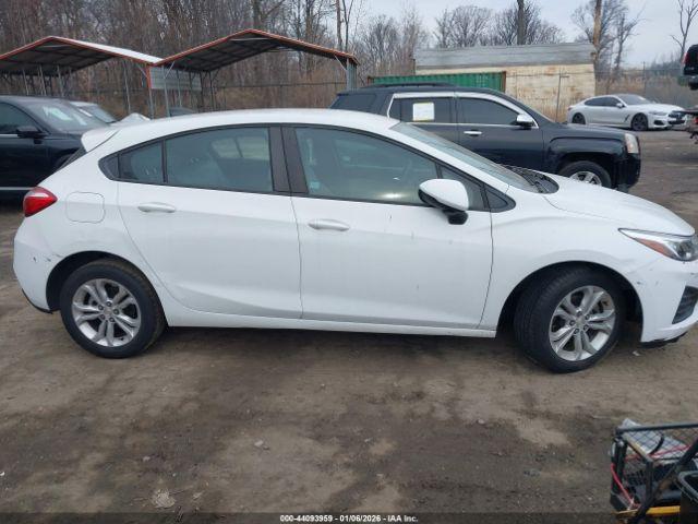 Chevrolet Cruze Ls Image 16
