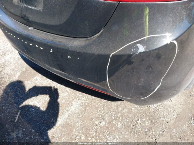 Hyundai ELANTRA Gls Image 8