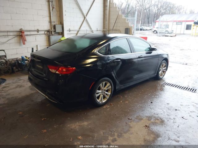 Chrysler 200 Limited Image 6