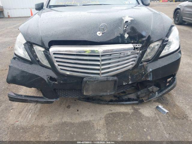 Mercedes-Benz E-Class 4matic Image 15