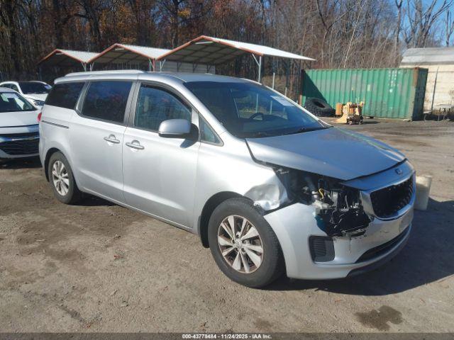  Salvage Kia Sedona