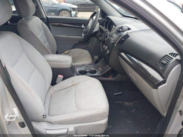 Kia Sorento Lx Image 3