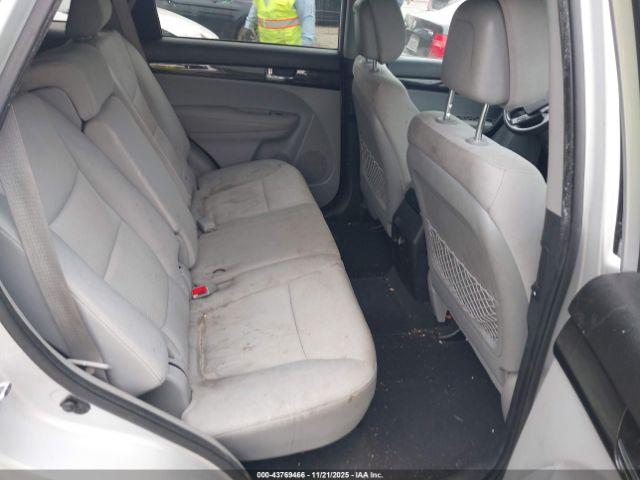 Kia Sorento Lx Image 6