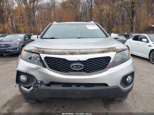 Kia Sorento Lx Image 11