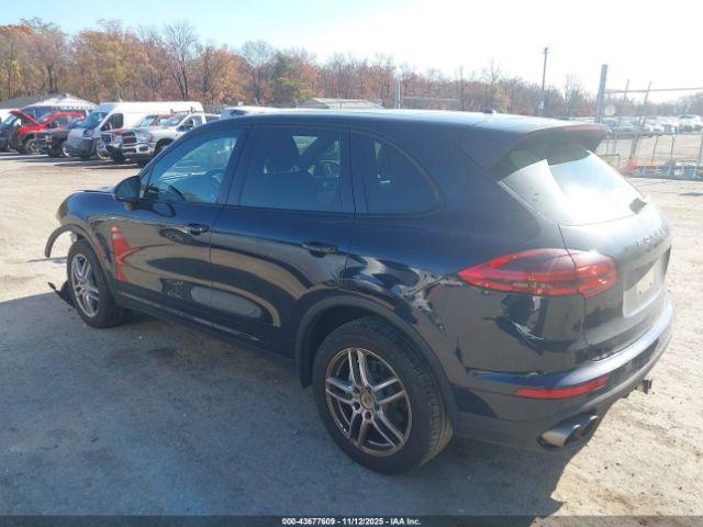 Porsche Cayenne S Image 5