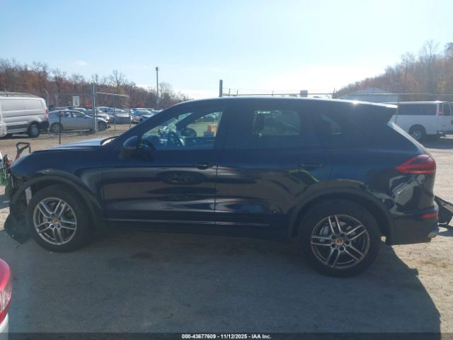 Porsche Cayenne S Image 13