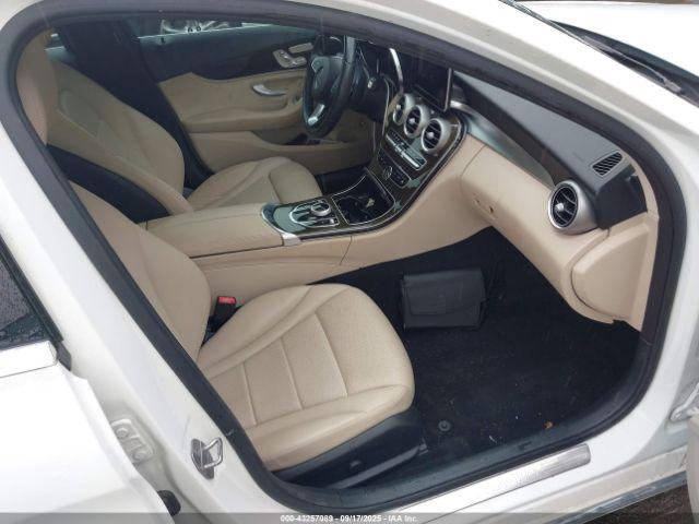 Mercedes-Benz C-Class Image 7