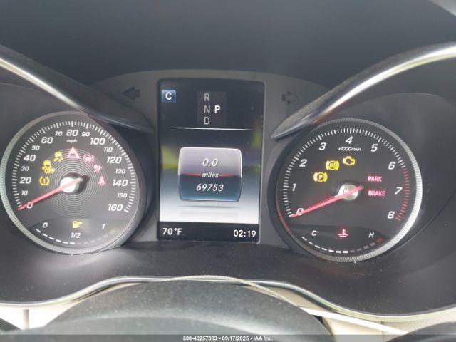 Mercedes-Benz C-Class Image 6