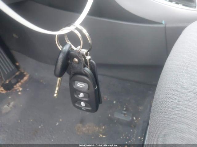 Hyundai ELANTRA Se Image 11