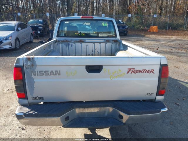 Nissan Frontier Xe Image 16