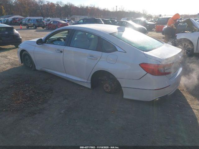 Honda Accord Touring Image 4