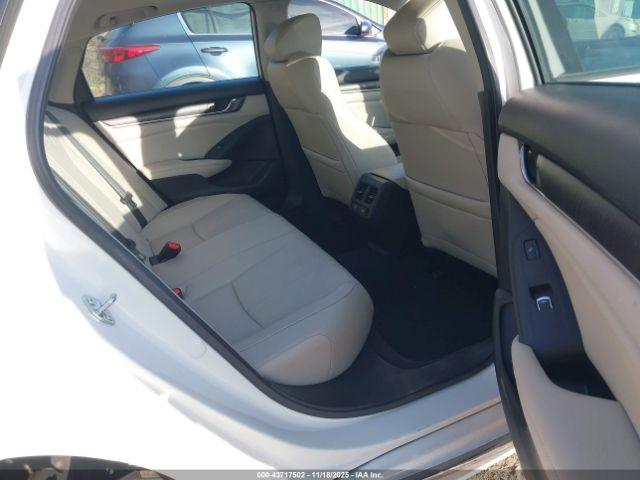 Honda Accord Touring Image 15